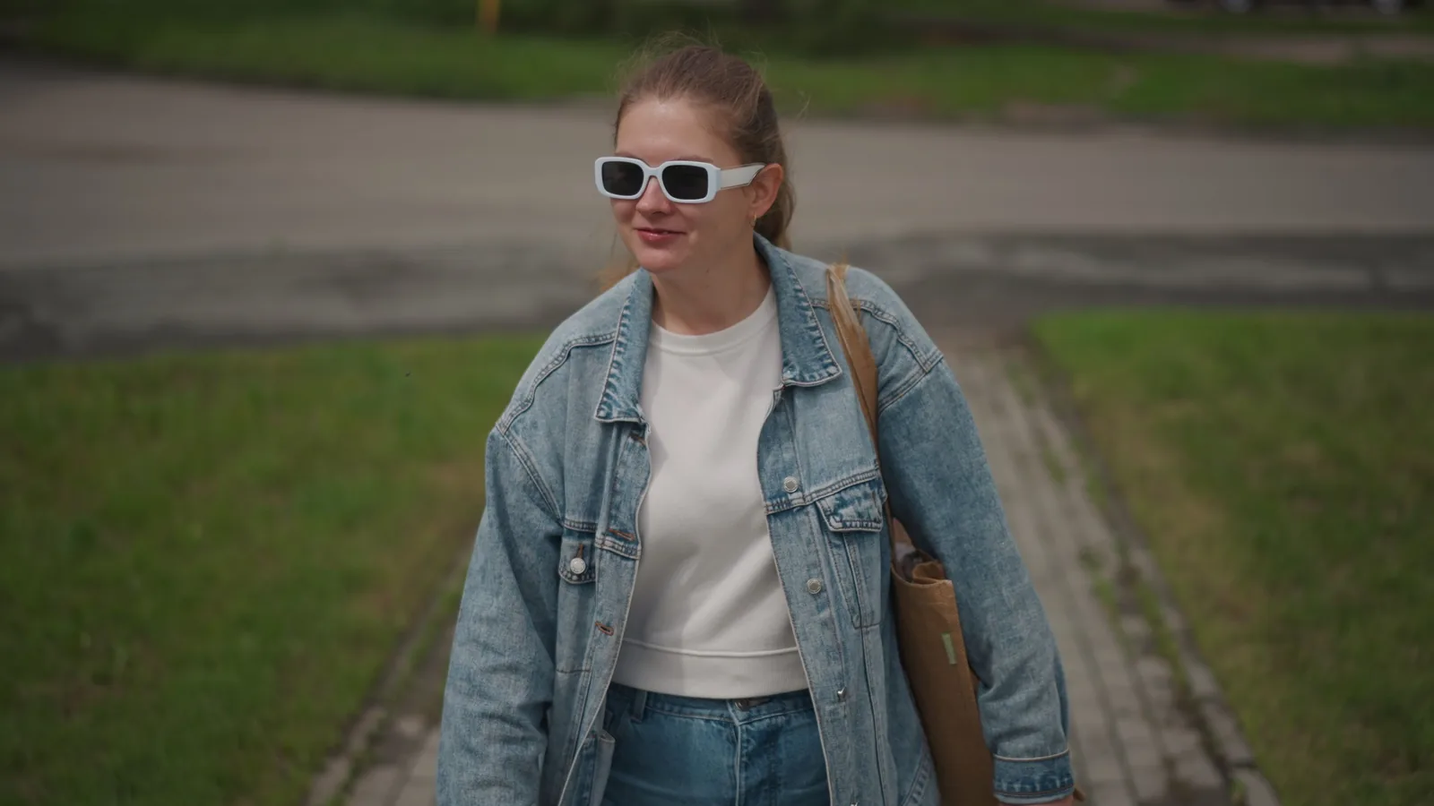 How To Style Denim Jackets For A Chic Everyday Look | Theshoppingarcade